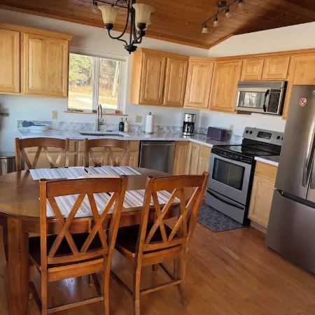 Bear Canyon Cottages - Bird House