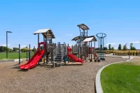 Scenic Mountain Retreat Golf, Pickleball, Relax - Villas