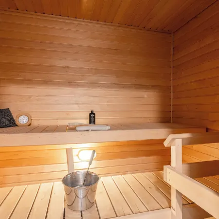 Fabulous 1BR Apt with Sauna & Views