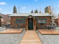 The Loose Moose Hotels in Grand Lake