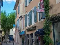 Hôtel Saint-Florent, à 2 Pas du Théatre Antique d'Orange Hotels in Orange