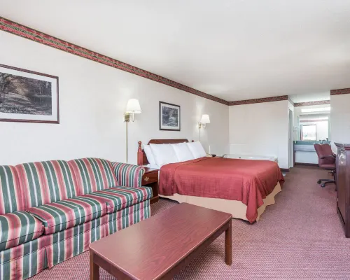 Days Inn by Wyndham Royston Hotels in Royston