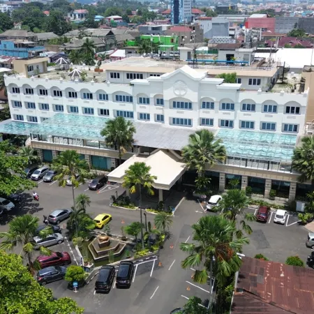 Bumi Senyiur Hotel