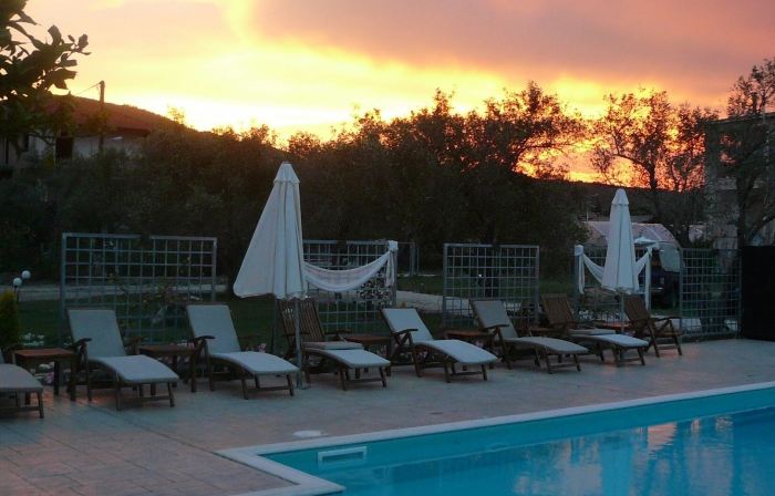 Hotel Avra