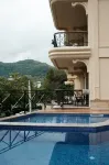 Elite Family Residences - Pool