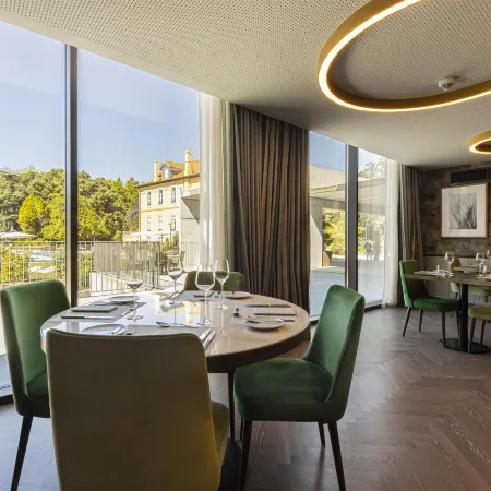 Boeira Garden Hotel Porto Gaia, Curio Collection by Hilton
