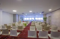 Novus City Hotel