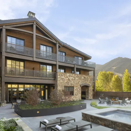 The Rusty Parrot Lodge and Spa
