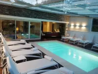 Awa Boutique + Design Hotel - С бассейном