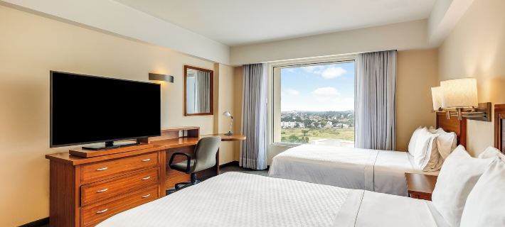 Fiesta Inn Express Puebla Finsa โรงแรมในปวยบลา