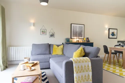 Idyllic Ambleside Retreat with Panoramic Views by LetMeStay - Balkoner
