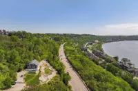 Riverview Hideaway, 3 Mi to Dtwn Cincinnati - Homestays