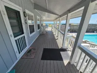 Sand Spur Cottages