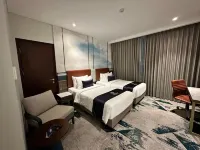 Grand Anara Airport Hotel Hotels in 