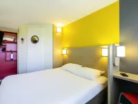 Greet hôtel Angoulême Ouest Hotels in Charente