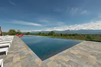 The Wine Station - 2-Star