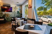 Hotel Termal Emperatriz Termas de Río Hondo - 朝食