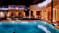 The Pool Resort Okinawa - vasca da bagno