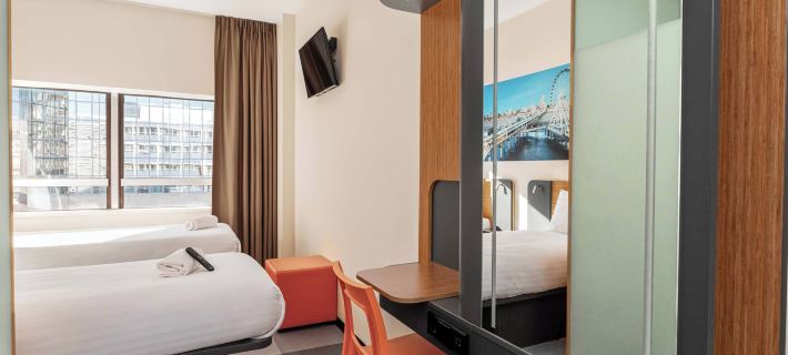 easyHotel the Hague Scheveningen Beach Отели в г. Схевенинген