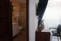 The Lavington Hotel - Pet friendly