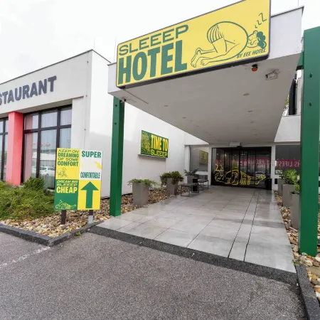 SLEEEP Hotel Vösendorf Отели рядом с достопримечательностью «23. Лизинг»
