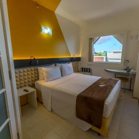 Ibis Budget Salvador Отели рядом с достопримечательностью «Парк аттракционов Блу-Кост»