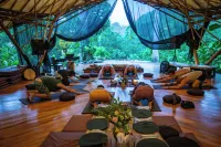 Qasa Boutique Hotel and Retreats - LGBTQ - breakfast
