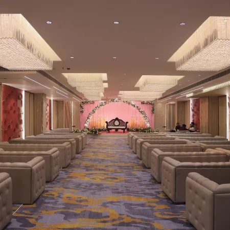 Hotel Raaj Palace