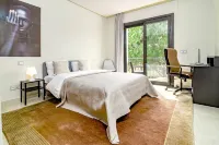BVQ - Stunning Sea & Golf View Terrace - 4성급