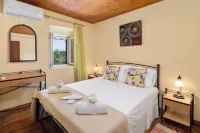 Charming Villa in a Traditional Village, 3 km From the Beach of Agios Gordios - Villas