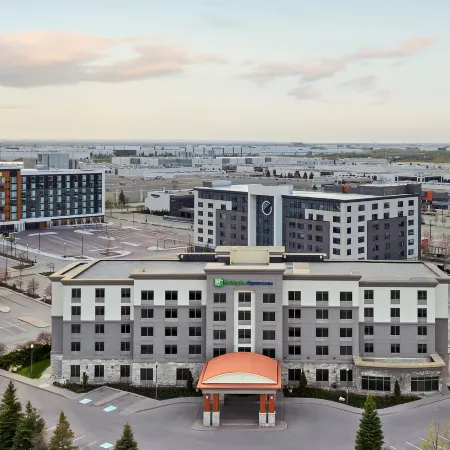 Holiday Inn Express & Suites VAUGHAN-SOUTHWEST by IHG