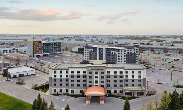Holiday Inn Express & Suites Vaughan-Southwest by IHG