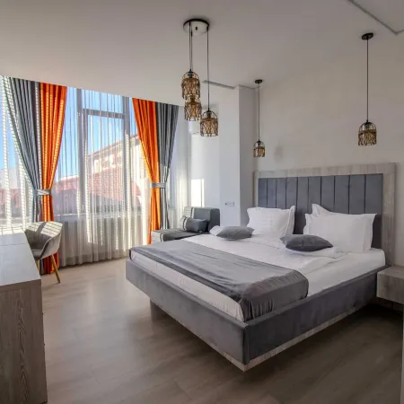 Casa Muntenească Alessandro Отели в г. Питешти
