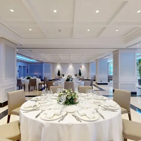 Hotel Andalucía Center