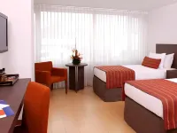 Hotel Estelar El Cable - parking