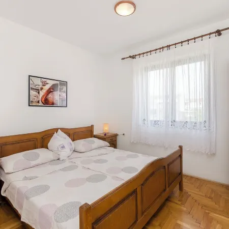 Apartments Miljenka