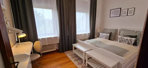 Elegant 165 Sqm Apartment in the Heart of Bremerhaven - 2-Star