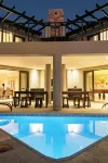 Pezula Lake House - Private Pools