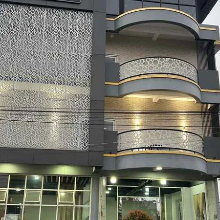 Riverside Smart Hotel Hotels in Kepanjenkidul