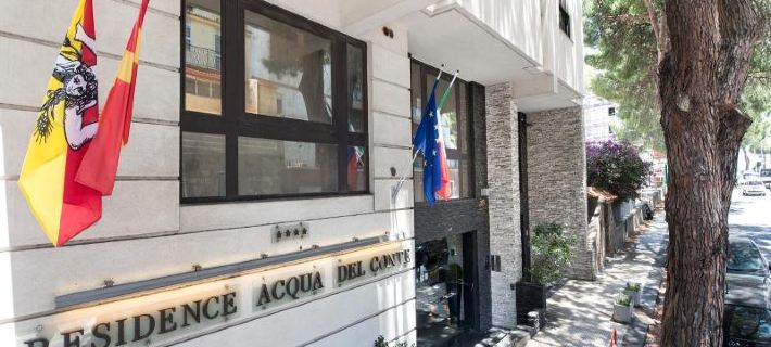 Residence Acqua del Conte Hotels in Messina