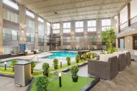 Sandman Hotel Edmonton West - Balkoner
