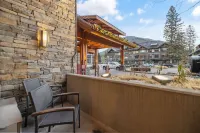 Moose Hotel and Suites - Mountain view