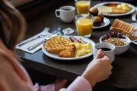 Pocaterra Inn and Waterslide - breakfast