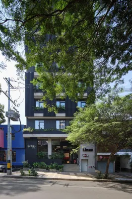 Hunters Hotel Medellin - Mountain view