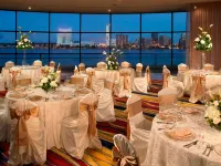 Detroit Marriott at the Renaissance Center Hotels near GM World