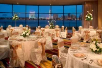 Detroit Marriott at the Renaissance Center - parking