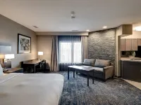 DoubleTree by Hilton Hotel Bloomington - spa