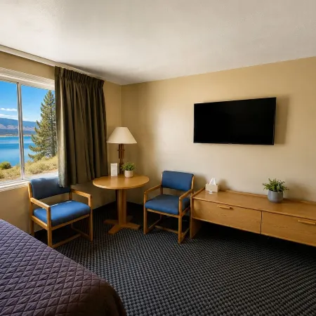 Topaz Lodge