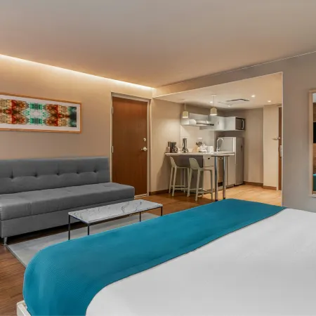 City Express Suites by Marriott Querétaro