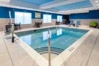 Hampton Inn Monticello - Pools